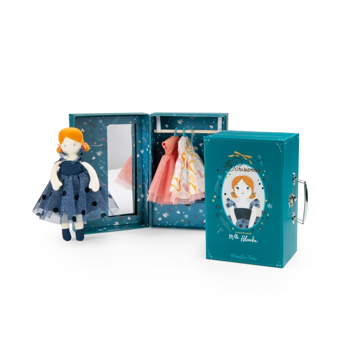 The Evening Dresses Suitcase - the Parisiennes