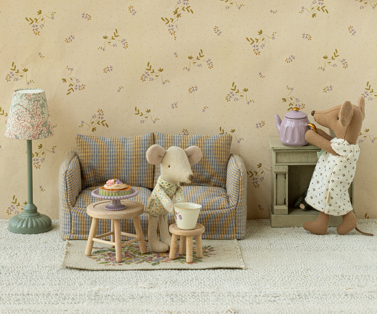 Mouse couch