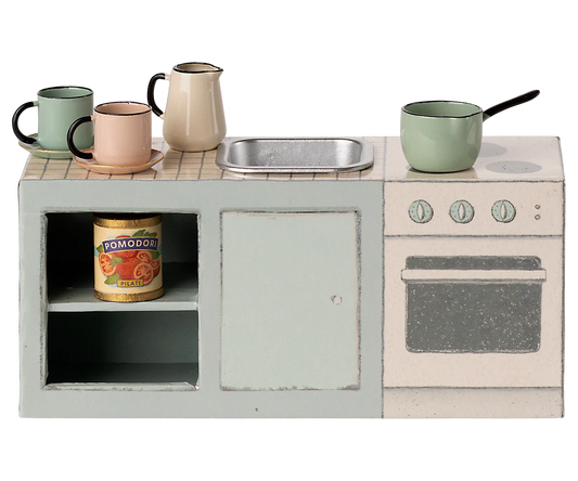 Kitchen counter, Mouse