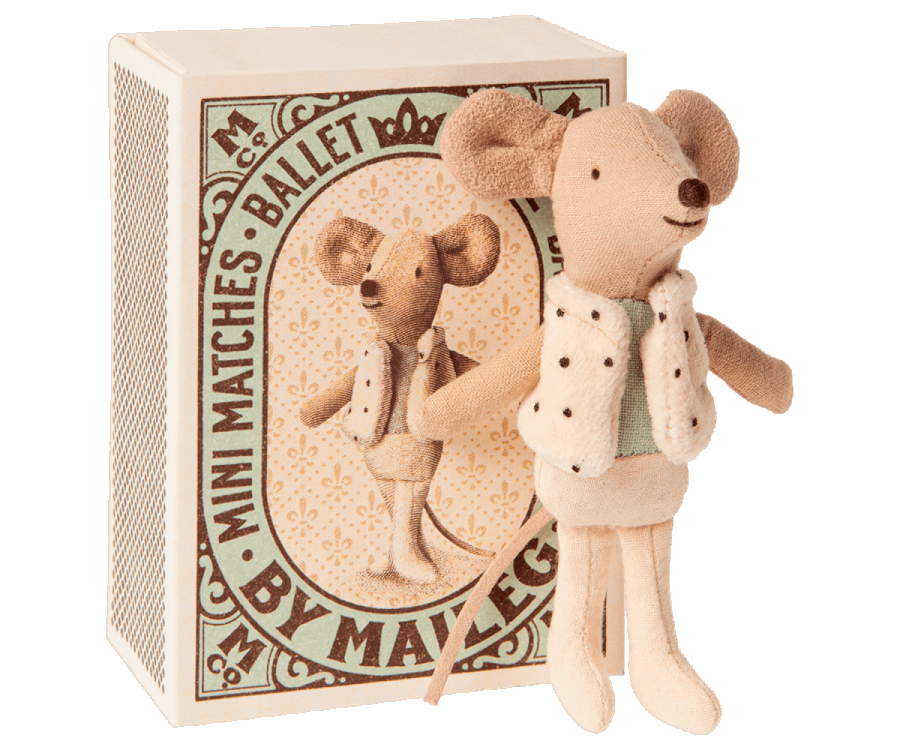 Dancer in matchbox, Little brother mouse