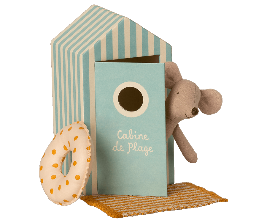 Beach Mice, Little Brother in Cabin de Plage