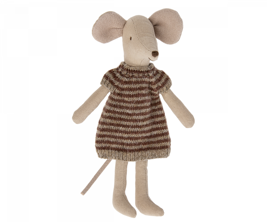Knitted dress for mum mouse